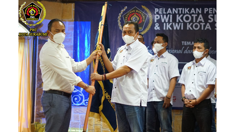 Kepengurusan PWI dan IKWI Kota Sukabumi Periode 2021-2024 Resmi Dilantik
