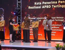 Pemkot Sukabumi Raih Penghargaan Dari Kemendagri