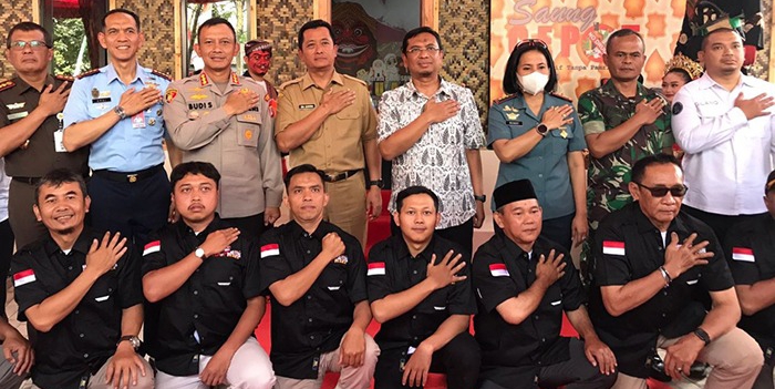 Lembur Cepot Juara Pemberantas Narkoba