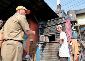 Camat dan Lurah di Kota Bandung telah mengolah sampah