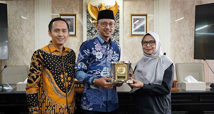 Sekretariat DPRD Jawa Barat Terima Kunjungan Kerja DPRD Jambi dan Kabupaten Cirebon