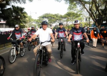 Belajar Sejarah Perjuangan Bung Karno di Kota Bandung 600 Pesepeda Gowes Santai
