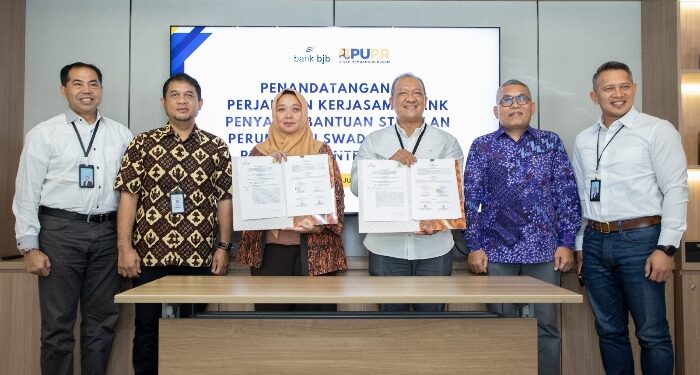 Sinergi Bank bjb dan Kementerian PUPR Salurkan Bantuan Stimulan Perumahan Swadaya di Wilayah Banten