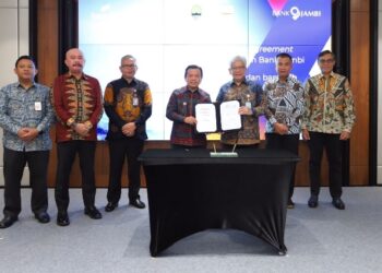Gubernur Jambi Tandatangani Shareholders Agreement Sepakati Klausul Pengendalian atas Bank Jambi bank bjb
