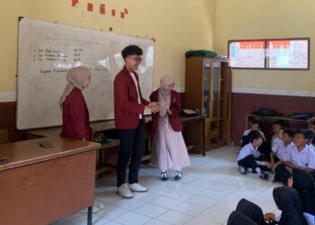 PKM PM USB dalam Program Pengabdian Masyarakat Mengelola Limbah Plasti