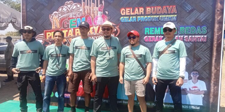 Gema Pesta Rakyat Desa Panyirapan di Lapang Sepakbola Haminteu