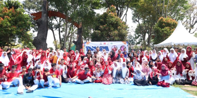 Dorong Semangat Literasi Generasi Muda, Komunitas Sukabumi Sukabuku Menggelar Kegiatan ‘Tamasya Literasi’