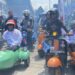 Diantar Ribuan Pendukung, Fahmi-Dida Naik Vespa Untuk Mendaftar Ke KPU Kota Sukabumi