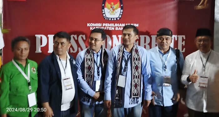 Mantan Gubernur Jabar Turun Gunung berkampanye untuk Pasangan Sahrul dan Gungun