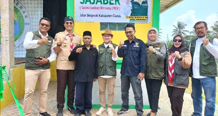 Kolaborasi BAZNAS Jabar bersama Jabar Bergerak Resmikan Fasilitas MCK di Ciamis