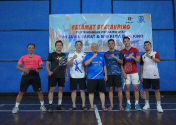 PWI Jabar-BRI Kota Bandung Main Bulu Tangkis Bersama untuk Eratkan Tali Silaturahmi