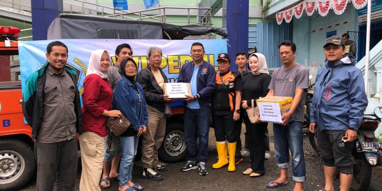 PWI Kota Sukabumi Salurkan Bantuan Tahap Pertama untuk Korban Bencana di Nyalindung