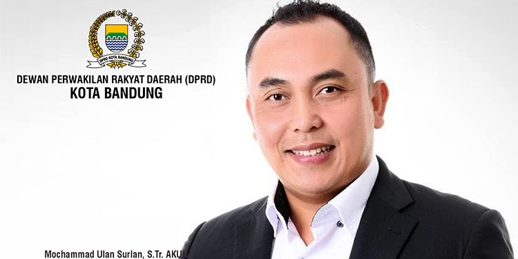 Pansus 3 DPRD Kota Bandung Bahas Raperda Reklame untuk Penertiban di JPO