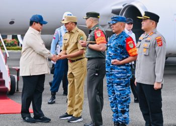 Penjabat Wali Kota Bandung dan Pj Gubernur Jabar Sambut Kedatangan Presiden Prabowo