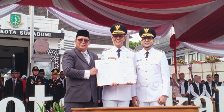 Pasca Dilantik, Pasangan Kepala Daerah Kota Sukabumi Lakukan Serah Terima Jabatan