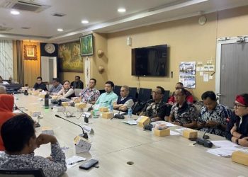 DPRD Kota Bandung Dorong Disdik Carikan Solusi Atas Keluhan SDN Guruminda