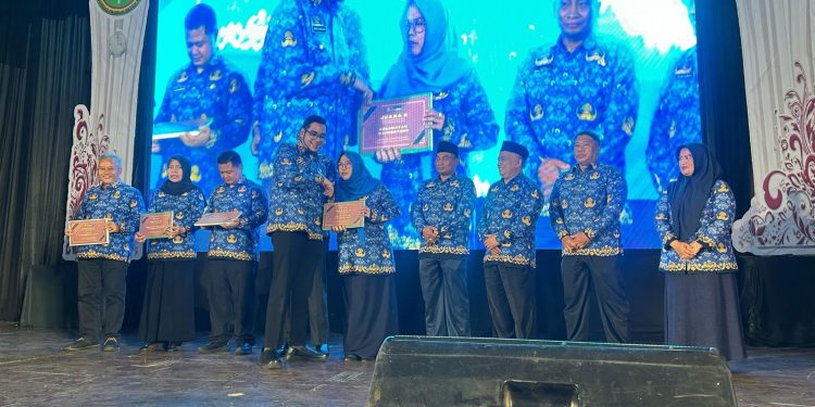Nilai Memukau, Kecamatan Warudoyong Raih Juara II Musrenbang Terbaik Tahun 2025