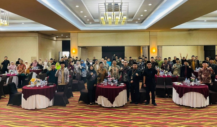 Raperda Pesantren Untuk Memberikan Payung Hukum Pengembangan Pesantren