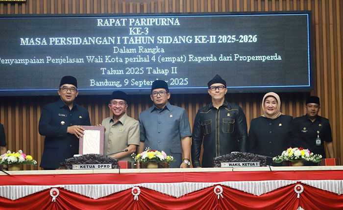 Dewan Terima Empat Usulan Raperda dari Propemperda Kota Bandung Tahun 2025 Tahap 2