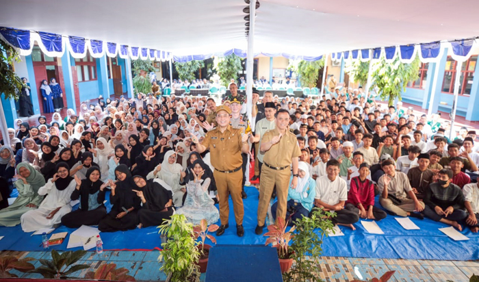Wakil Wali Kota Bandung Ingatkan Siswa untuk Tingkatkan Literasi Digital, Tangkal Penyebaran Berita Hoaks