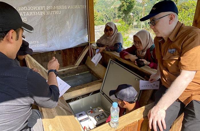 USB YPKP Bandung Kembangkan Sektor Pertanian Berbasis Teknologi di Desa Sindulang Sumedang