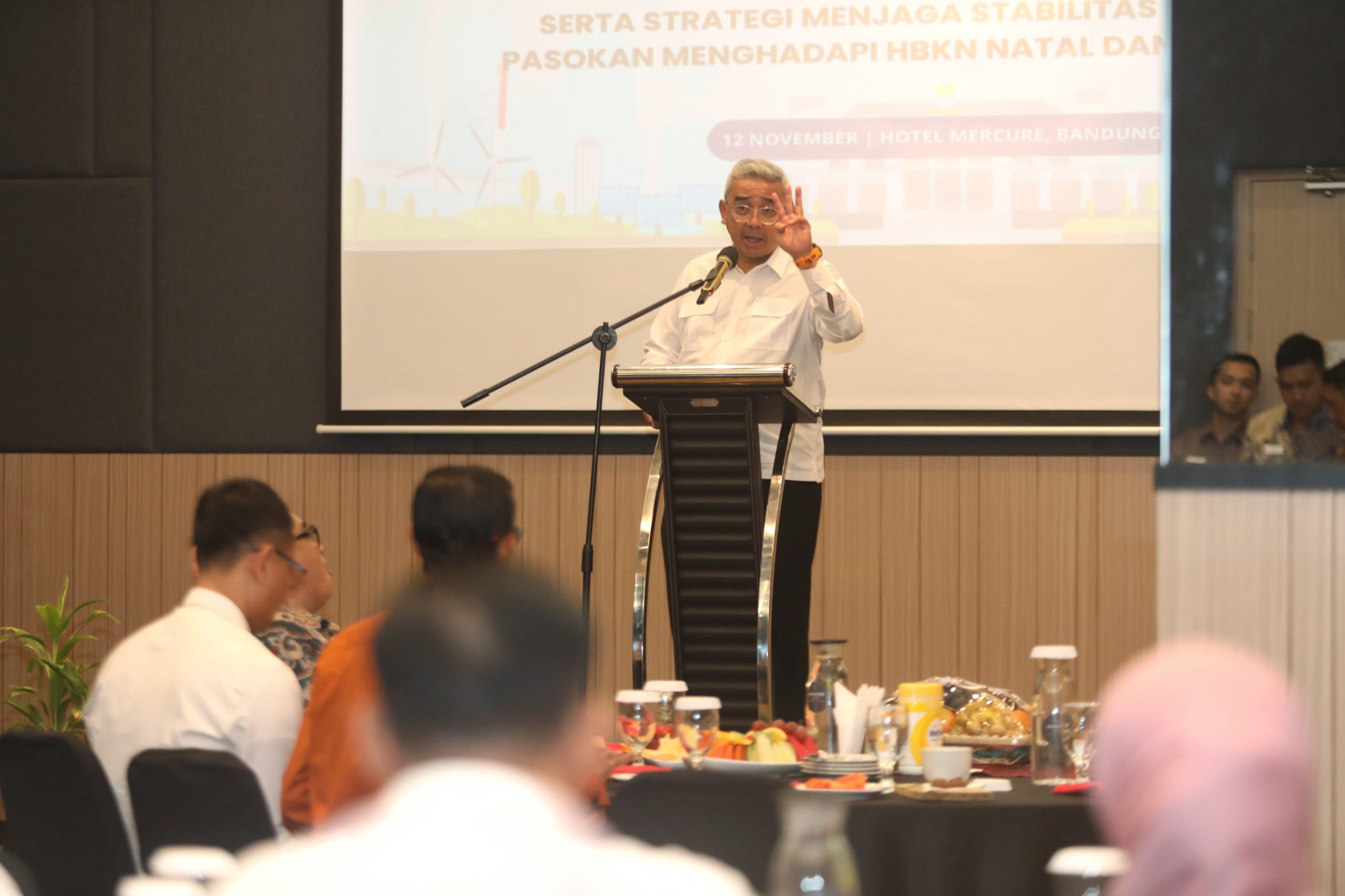 Pemkot Bandung Menggelar High Level Meeting Tim Pengendali Inflasi Daerah (TPID) 2025
