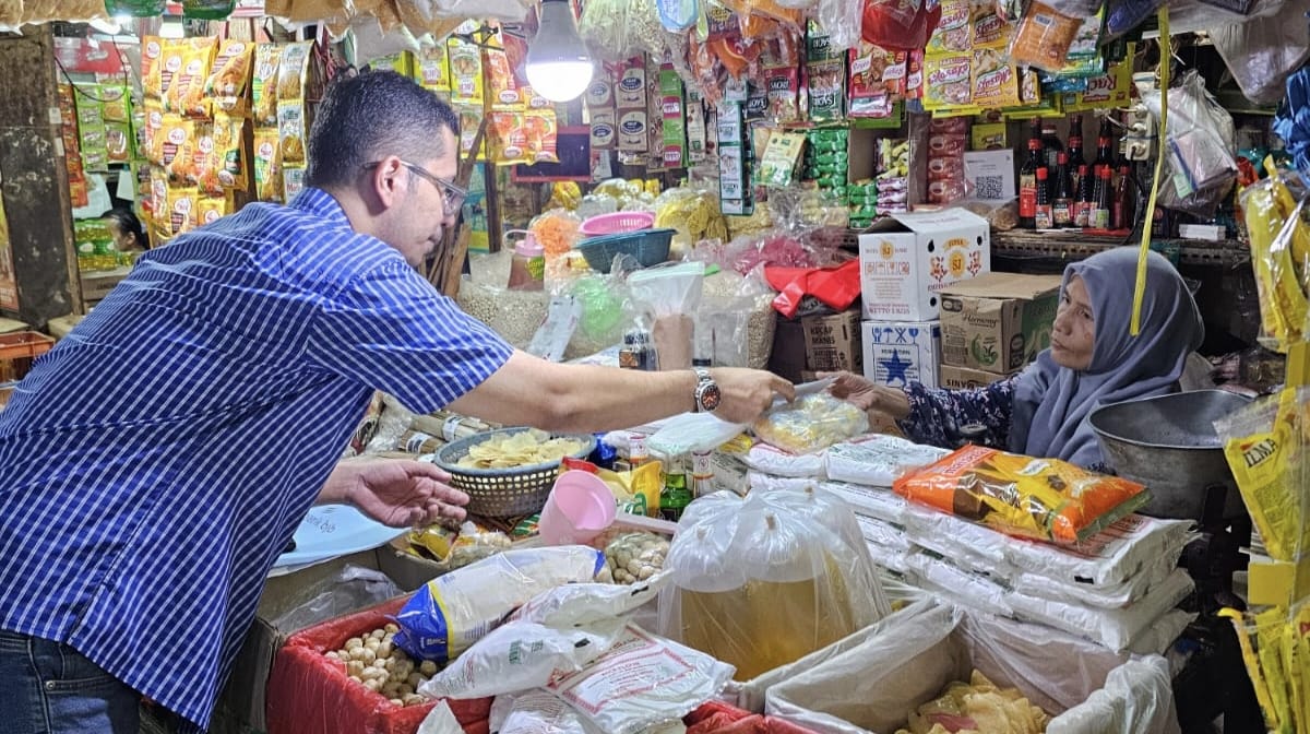 Sentuh Langsung Pelaku Usaha, bank bjb Ekspansi Layanan di Pasar Kebayoran Lama