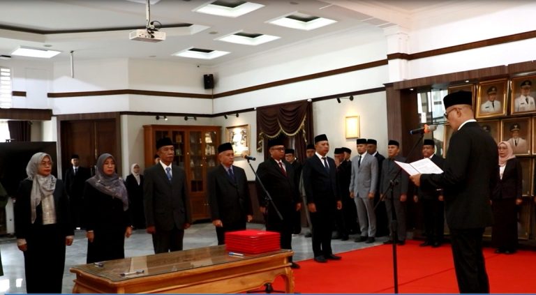 Rotasi Jabatan Eselon II, Ayep Zaki Dorong Birokrasi Sukabumi Lebih Gesit