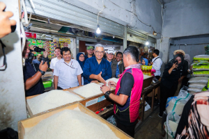 Muhammad Farhan, Menyoroti Lonjakan Harga Plastik Kemasan