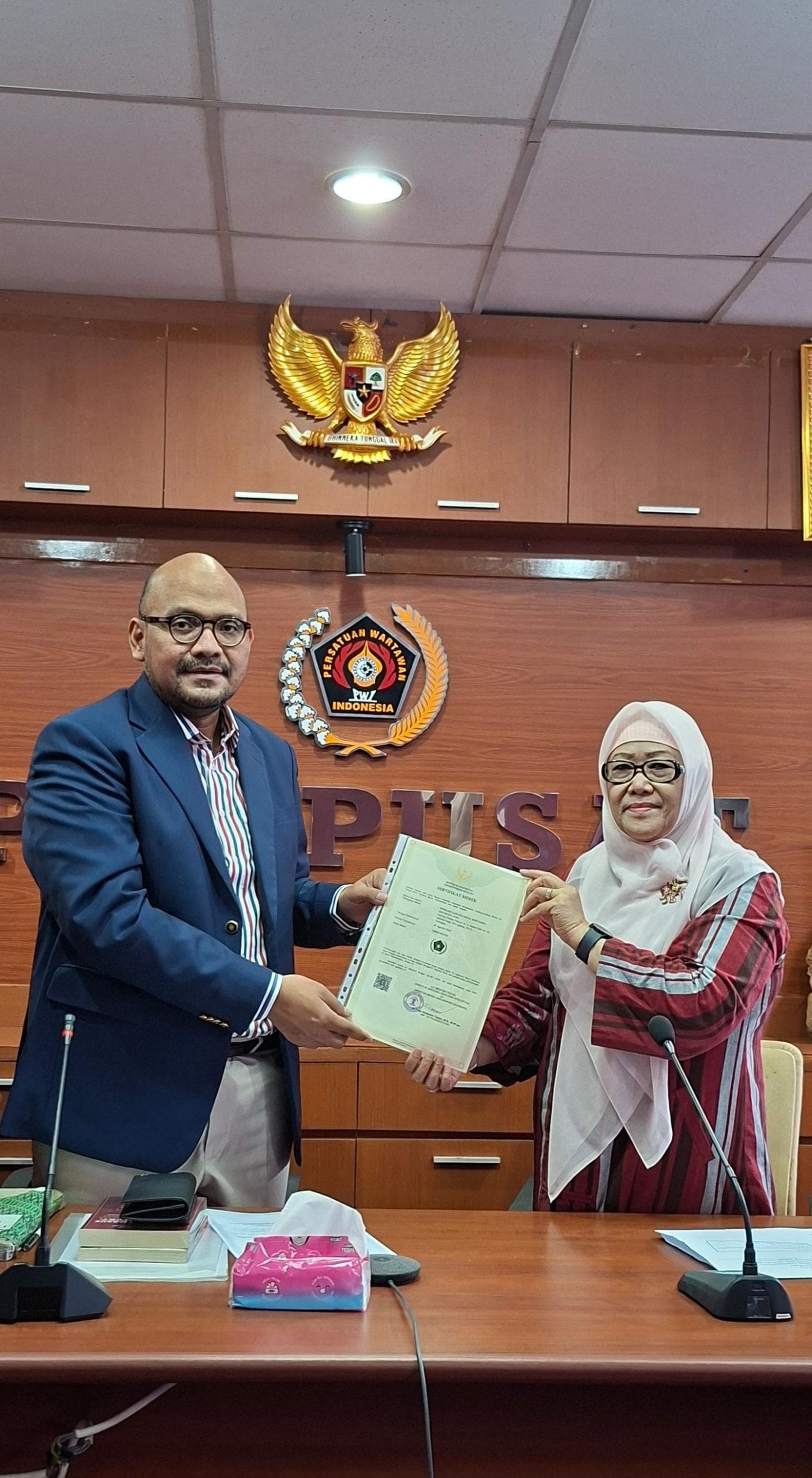 Logo Ikatan Keluarga Wartawan Indonesia Kini Terdaftar Resmi, Jamin Kepastian Hukum