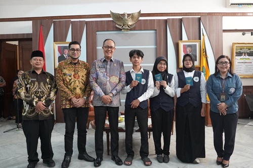 Wali Kota Lepas 50 CPMI Kerja Ke luar Negeri