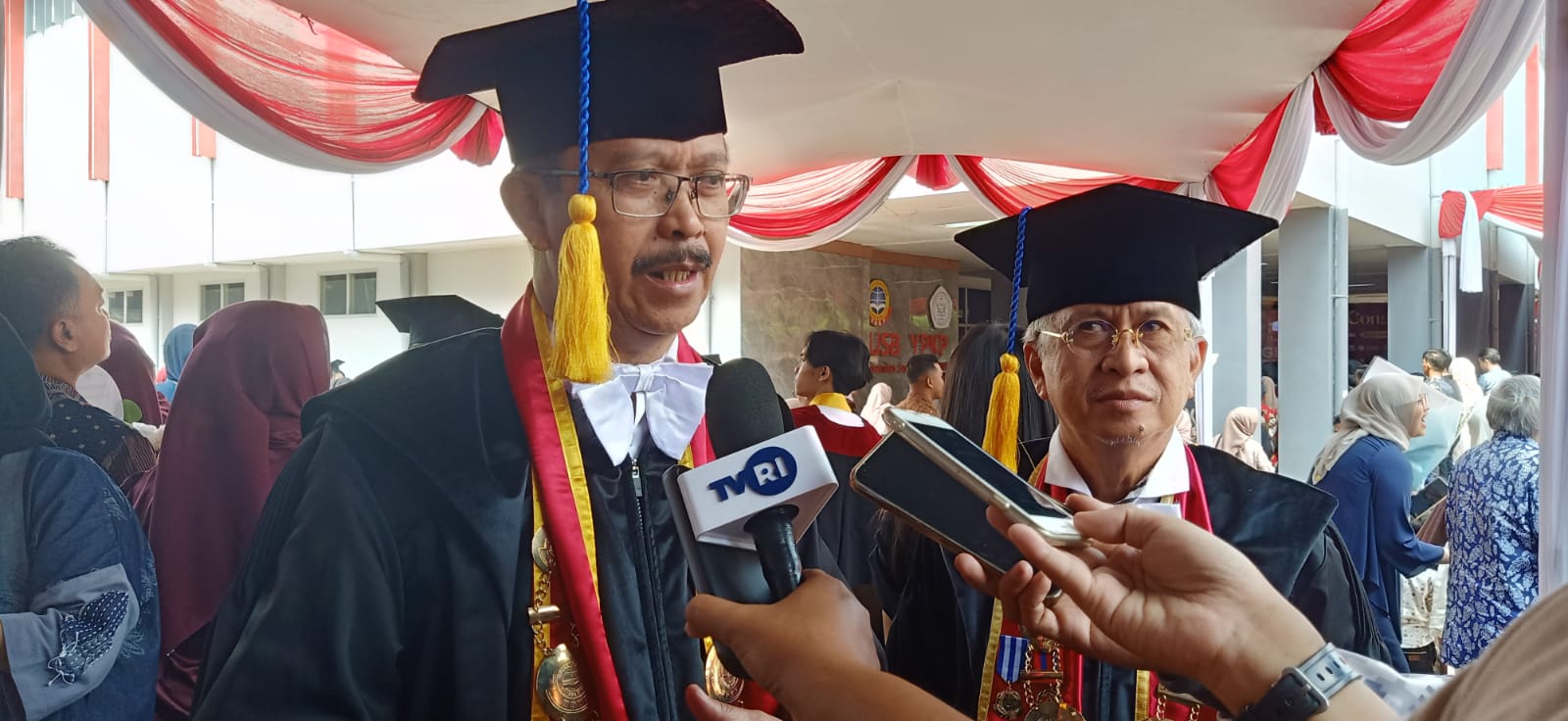 USB YPKP Bandung Wisuda 391 Lulusan, Dorong Alumni Jadi Solusi di Tengah Tantangan Global