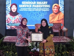 Gandeng Aisah Dahlan TP-PKK Kota Sukabumi Dorong Pelayanan Humanis Lewat Seminar Smart Service Parenting