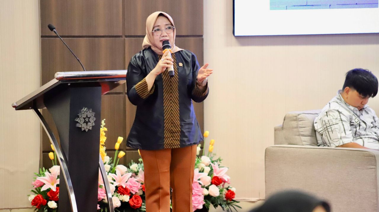 Di UIN SGD Bandung, Nina Fitriana Tekankan Pentingnya Legislasi Hijau untuk Masa Depan Lingkungan