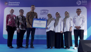 BRI Peduli “Ini Sekolahku” Hadir di Subang, Siswa SD Dapat Bantuan Pendidikan hingga Edukasi Damkar